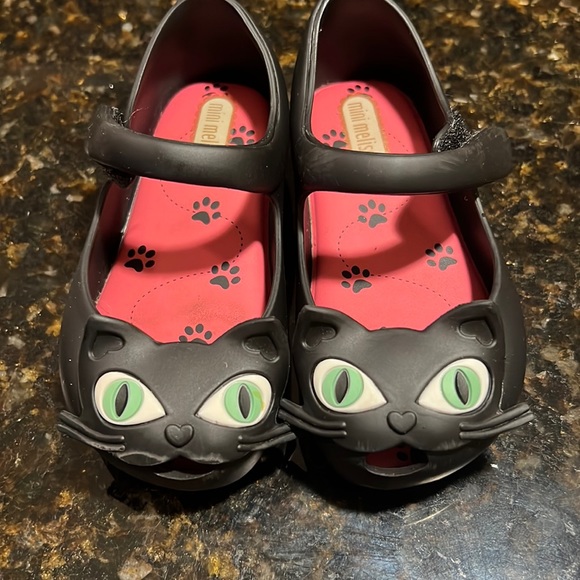 Mini Melissa’s Black cat Size 7 Toddler shoes. Worn 2 times. - Picture 1 of 5
